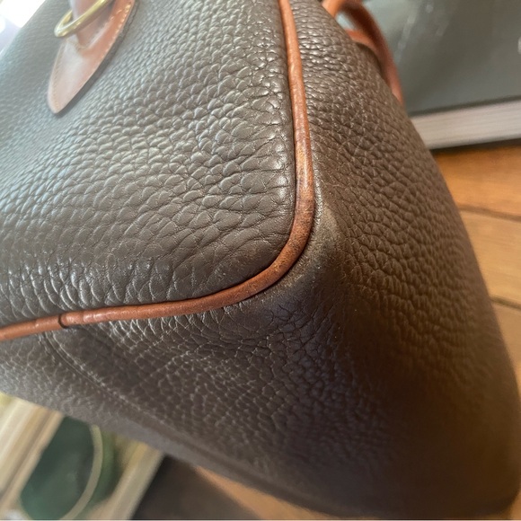 Vintage Dooney and Bourke large satchel bag with Shoulder Strap - Picture 14 of 15